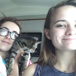 Meet your Posher, Makhaila